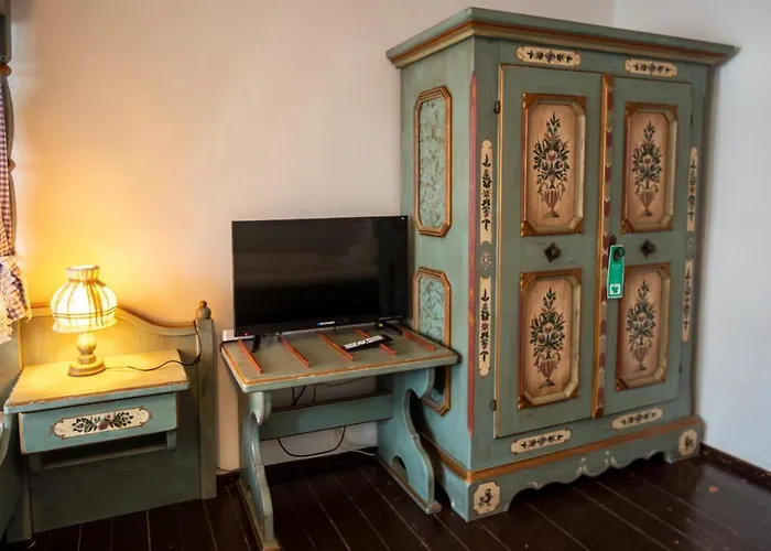 Hotel Am Weissen Turm 2*