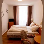 Am Weißen Turm Hotel