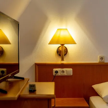 Hotel-restaurant Am Weissen Turm Self Check-in Ρότενμπουργκ (Τάουμπερ)