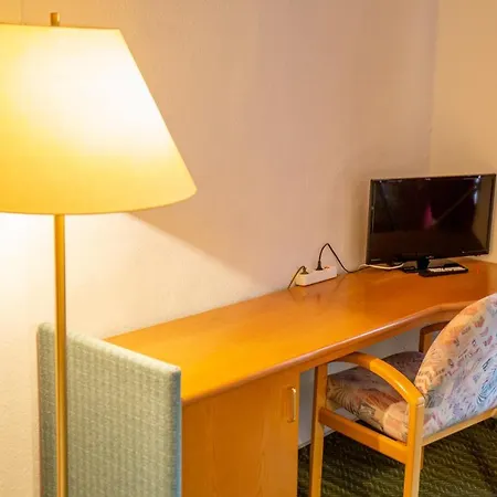 Hotel-restaurant Am Weissen Turm Self Check-in 2*