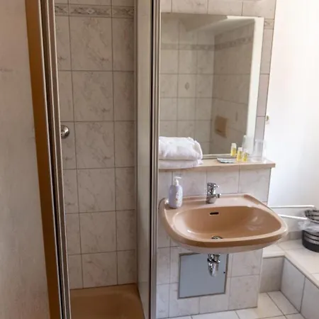 Ξενοδοχείο Hotel-restaurant Am Weissen Turm Self Check-in Ρότενμπουργκ (Τάουμπερ)