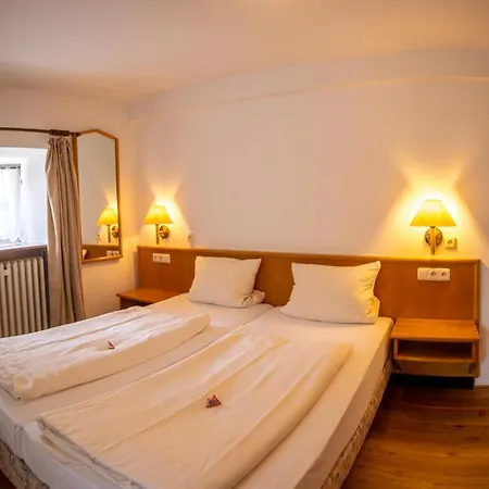 Ξενοδοχείο Hotel-restaurant Am Weissen Turm Self Check-in 2*