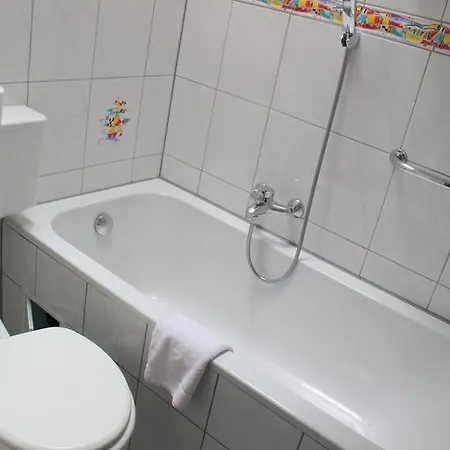 Hotel-restaurant Am Weissen Turm Self Check-in Ξενοδοχείο