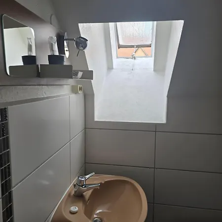 Ξενοδοχείο Hotel-restaurant Am Weissen Turm Self Check-in 2*