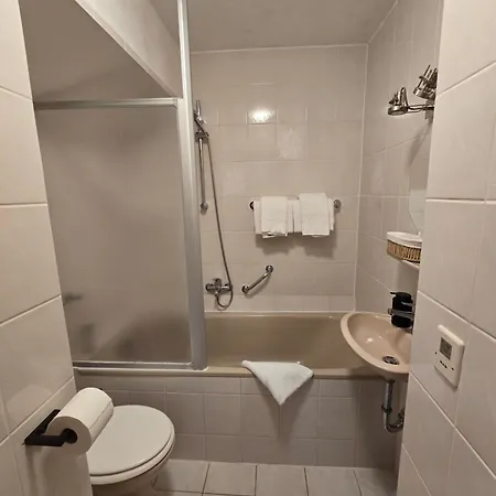 Hotel-restaurant Am Weissen Turm Self Check-in Hotel
