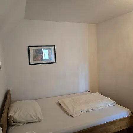 Hotel-restaurant Am Weissen Turm Self Check-in Готель Ротенбург-на-Таубері
